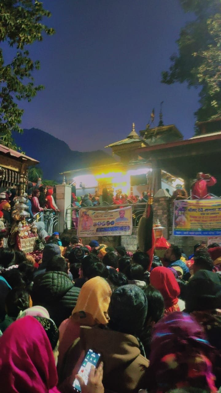 Kashi Vishwanath Temple Uttarkashi Uttarakhand Shiva shrine Bhagirathi river