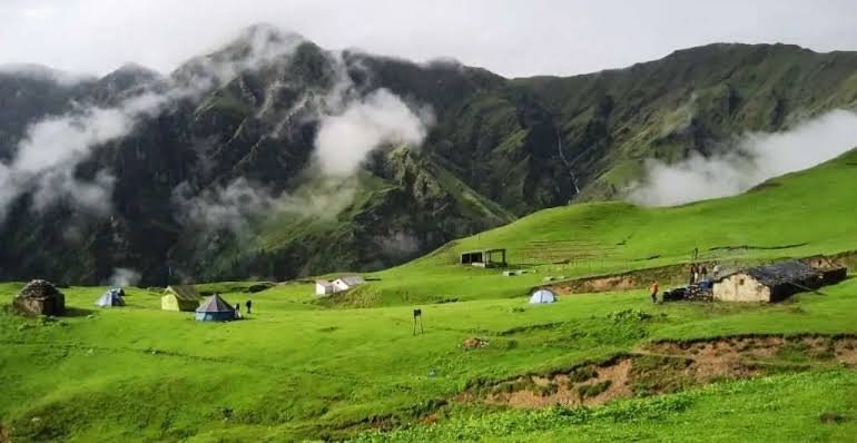 Dayara Bugyal Trek Uttarkashi