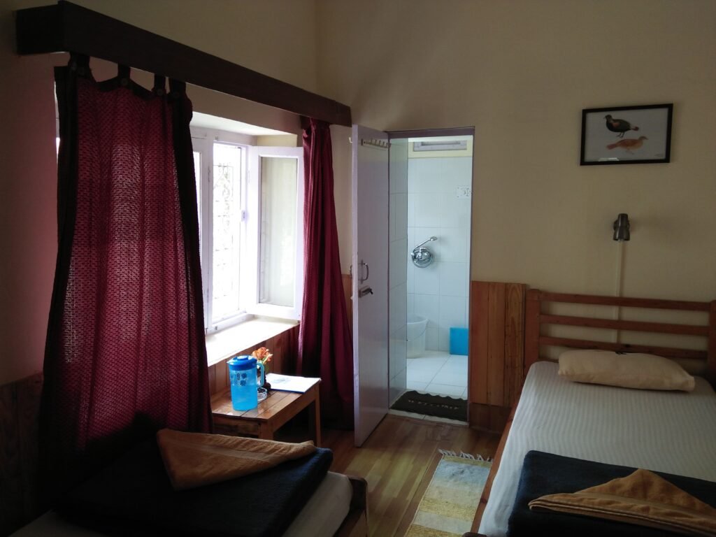 Twin Bed Room