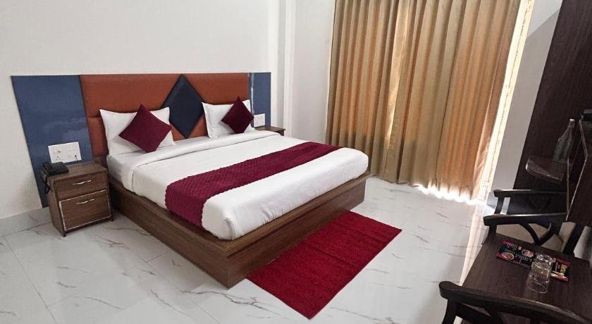 Double Bed Room with Mountain View