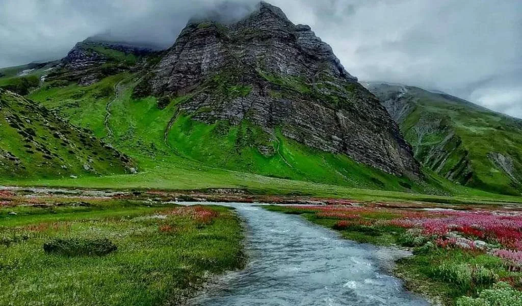 Kyarkoti Harsil Trek Uttarakhand alpine meadow lake