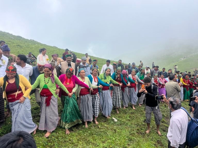 Jaurai Bugyal meadow near Syawa Village Uttarkashi